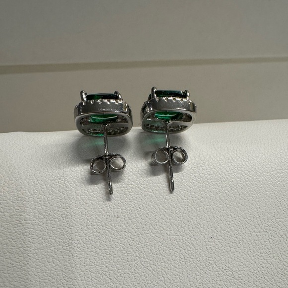 Green Gemstone and Diamond Stud Earrings New NWT - Picture 4 of 6